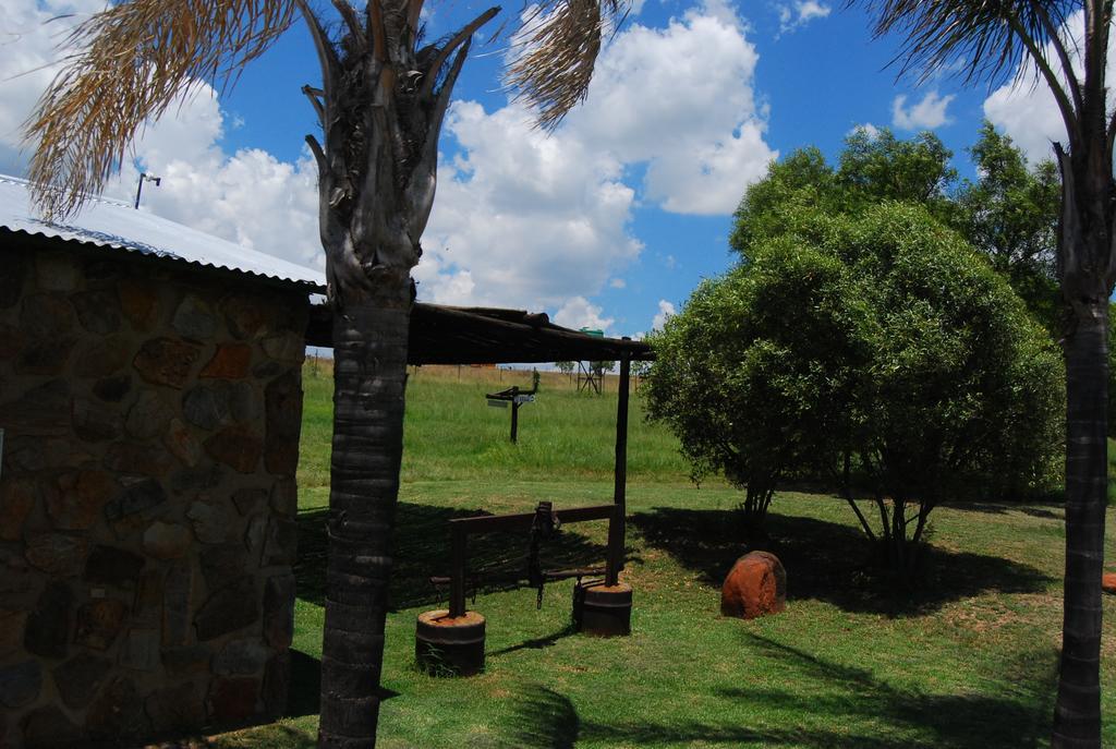 Linquenda Guest Farm Hotel Lanseria Exterior photo